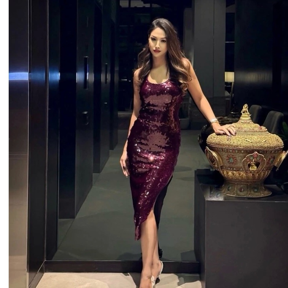 New - ZARA SEQUIN HALTER MIDI DRESS BURGUNDY